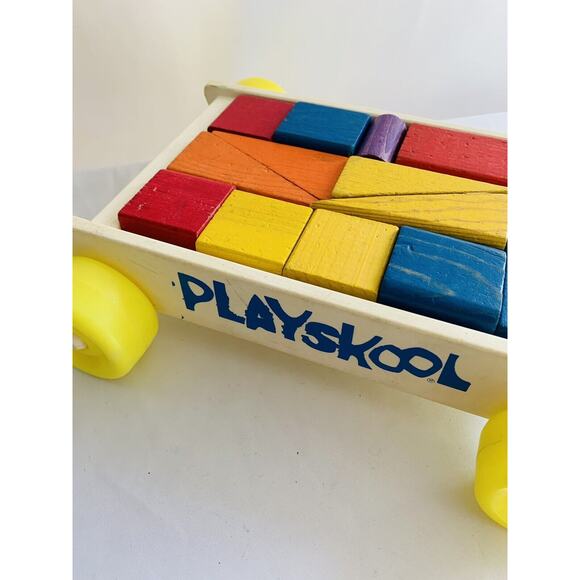 Vintage 1980's Playskool Cart Wagon Pull Toy with Wooden Blocks - Picture 2 of 7